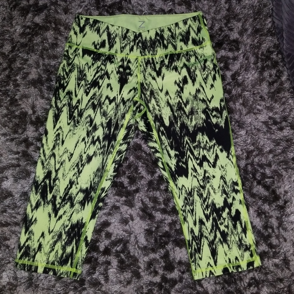 Zella capri workout leggings